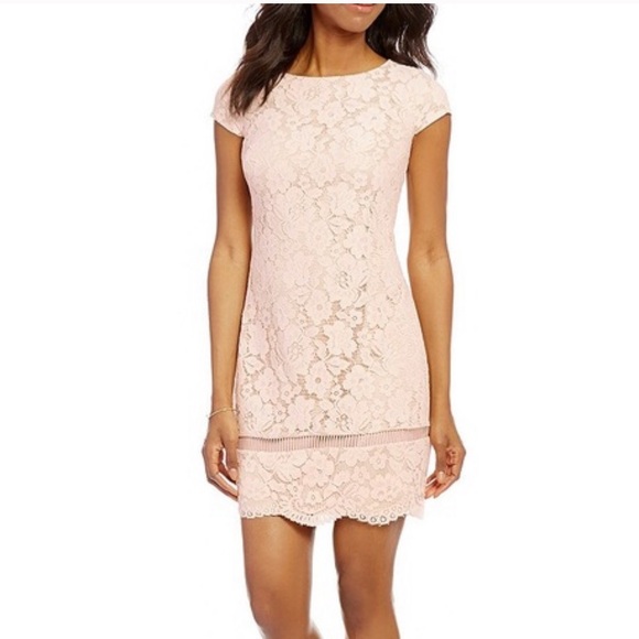 Vince Camuto Dresses & Skirts - Vince Camuto Sz 6 Scalloped Lace Dress EUC